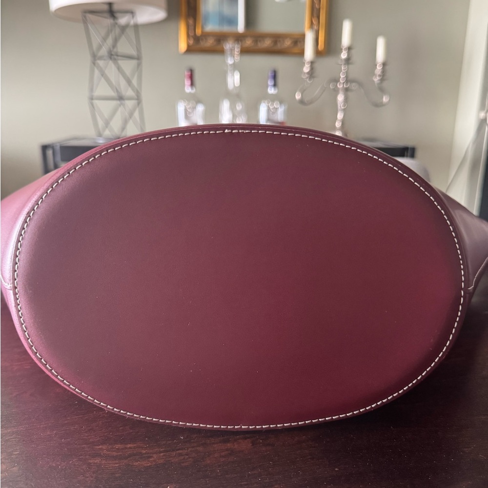 LITTLE LIFFNER
NWOT. Tulip shoulder bag (Burgundy) - Picture 8 of 9